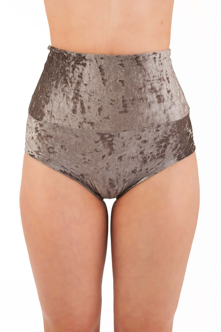 Velvet pole shorts Betty | Shorts | Color: emerald velvet | Pole Shorts | Dragonfly Pole Dance Clothing and Bikram Hot Yoga Wear