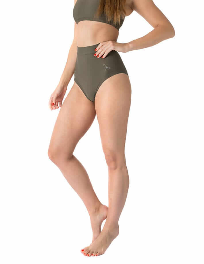 Scrunch pole shorts Lola | Shorts | Color: black | Pole Shorts | Dragonfly Pole Dance Clothing and Bikram Hot Yoga Wear